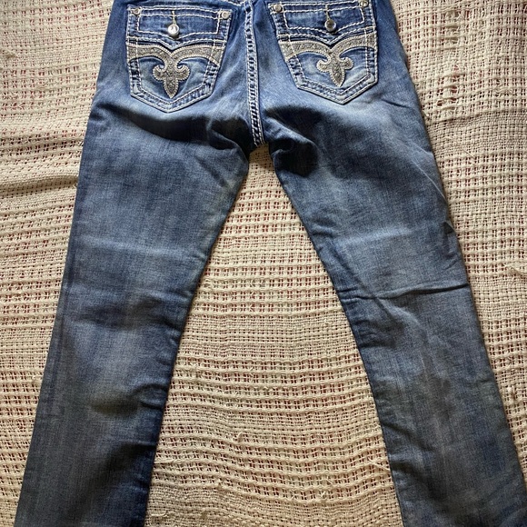 Rock Revival Jeans - Picture 5 of 5